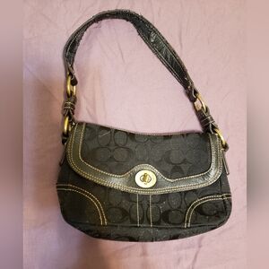 Coach Handbag BAD CONDITION!!!